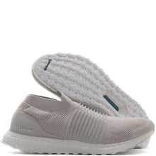 adidas Ultraboost Laceless / Chalk Pearl