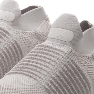 adidas Ultraboost Laceless / Chalk Pearl